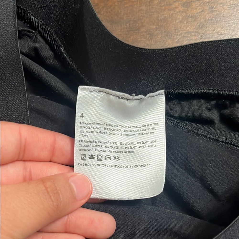 Lululemon black legging - Picture 6 of 6